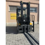 Kép 2/4 - JUNGHEINRICH TFG 425 330 ZT 2,5 tonna teherbírású belsőégésű homlokvillás targonca
