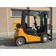 Kép 1/4 - JUNGHEINRICH TFG 425 330 ZT 2,5 tonna teherbírású belsőégésű homlokvillás targonca