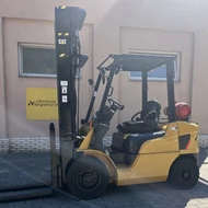 Kép 2/11 - CATERPILLAR GP25N 2.5 tonna teherbírású gázos homlokvillás targonca