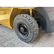 Kép 5/11 - CATERPILLAR GP25N 2.5 tonna teherbírású gázos homlokvillás targonca