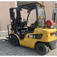 Kép 2/6 - CATERPILLAR GP25N 2.5 tonna teherbírású gázos homlokvillás targonca