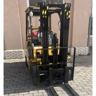 Kép 4/6 - CATERPILLAR GP25N 2.5 tonna teherbírású gázos homlokvillás targonca