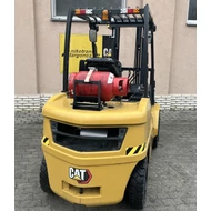 Kép 3/4 - CATERPILLAR GP30N gázüzemű homlokvillás ellensúlyos targonca