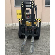 Kép 4/4 - CATERPILLAR GP30N gázüzemű homlokvillás ellensúlyos targonca