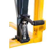 Kép 5/7 - STAXX 1,5 tonnás 1,6 méter magasemelésű kézi raklapemelő