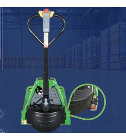 HC elektromos raklapszállító: Ne vegyen gépet kitámasztó kerék nélkül!