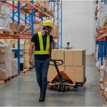 KÉZI RAKLAPEMELŐ BÉRLÉS! 