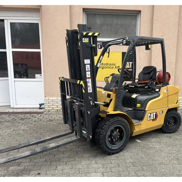 CATERPILLAR GP30N gázüzemű homlokvillás ellensúlyos targonca