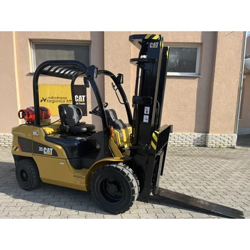 CATERPILLAR GP35N 3,5 tonna teherbírású belsőégésű homlokvillás targonca